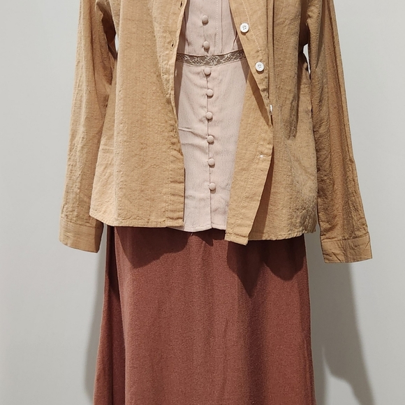 LOGO sz sm sienna brown knit skirt. - Picture 2 of 5